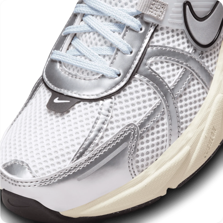 Nike V2K Run White/Metallic Silver